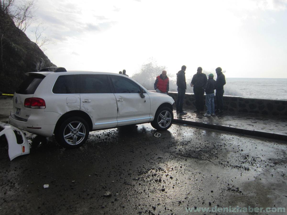 KARADENIZDE DEV DALGALAR